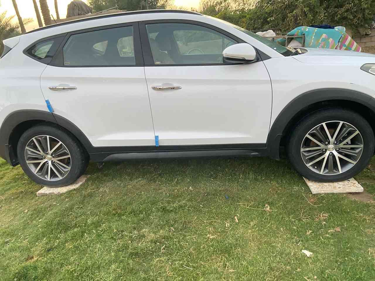 السلام عليكم
مراوس فقط .سورنتو6سلندر

شعندك نزل

توكسان 2017خليجي

رقم ااربيل انكليزي

مكينه2000

بانوراما السياره كفاله عامه

للاستفسار اكثر***********
