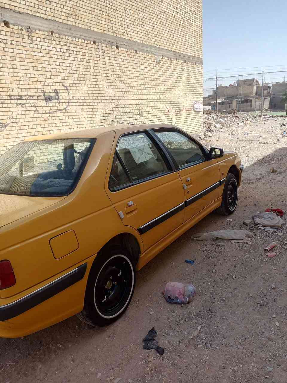 سلام عليكم شباب بيجو باس موديل 15 صبغ بل جاملغ الايسر سيارة كامله تخم داير جديد كلشي بيهى شغال تبريد كامله السيارة كامله ارقام انكليزيه هزة كامله بس تحويل ثاني يوم السعر 43ورقه باقي التفاصيل خاص واتساب *********** العنوان بغداد المدينه
