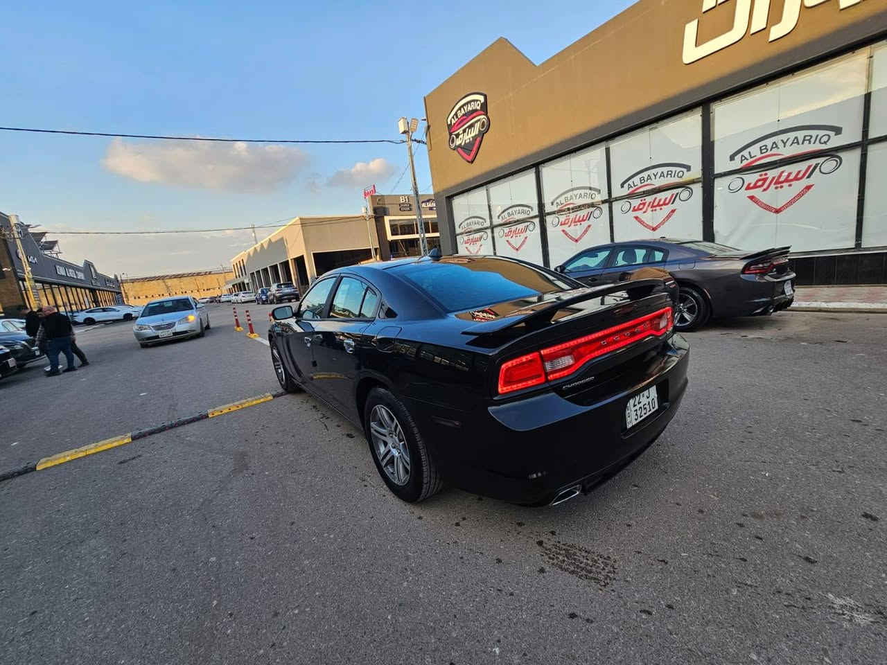 للبيع 
سعر 149$
دوج جارجر موديل 2012 ماشيه 170 الف 
لون اسود سيارة جديدة بمعنى الكلمة
استخدام شخصي شرط ما مشتغله خط 
محرك ٦سلندر حجم ٣٦٠٠ 
محرك كير اكسن شرط
🚫سيارة بيها صبغ ٣ قطع بدون دواخل 
صدر امامي خلفي جديد
بصمة باب بصمة تشغيل عن بعد كشنات جلد و كهرباء هيتر بلكشن 
شاشة كبيرة تحكمات ستيرن كامرة دواره حساسات أمامي وخلفي 
 تبريد قطعتين ثلج❄️❄️
رقم اربيل دولي رقم وهزة وسنوية جديد شرط التحويل 

للاستفسار مراجعة مكتب منار الحدباء لتجارة السيارات وتنظيم عقود بيع وشراء السيارات موصل حي المثنى فرع إعدادية الرسالة

***********
***********
