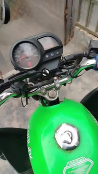 دراجه سونك ماكس خير من الله نقصهاا بس صفاحيه اليسرره رايدها ٧٥٠ وبيهاا...