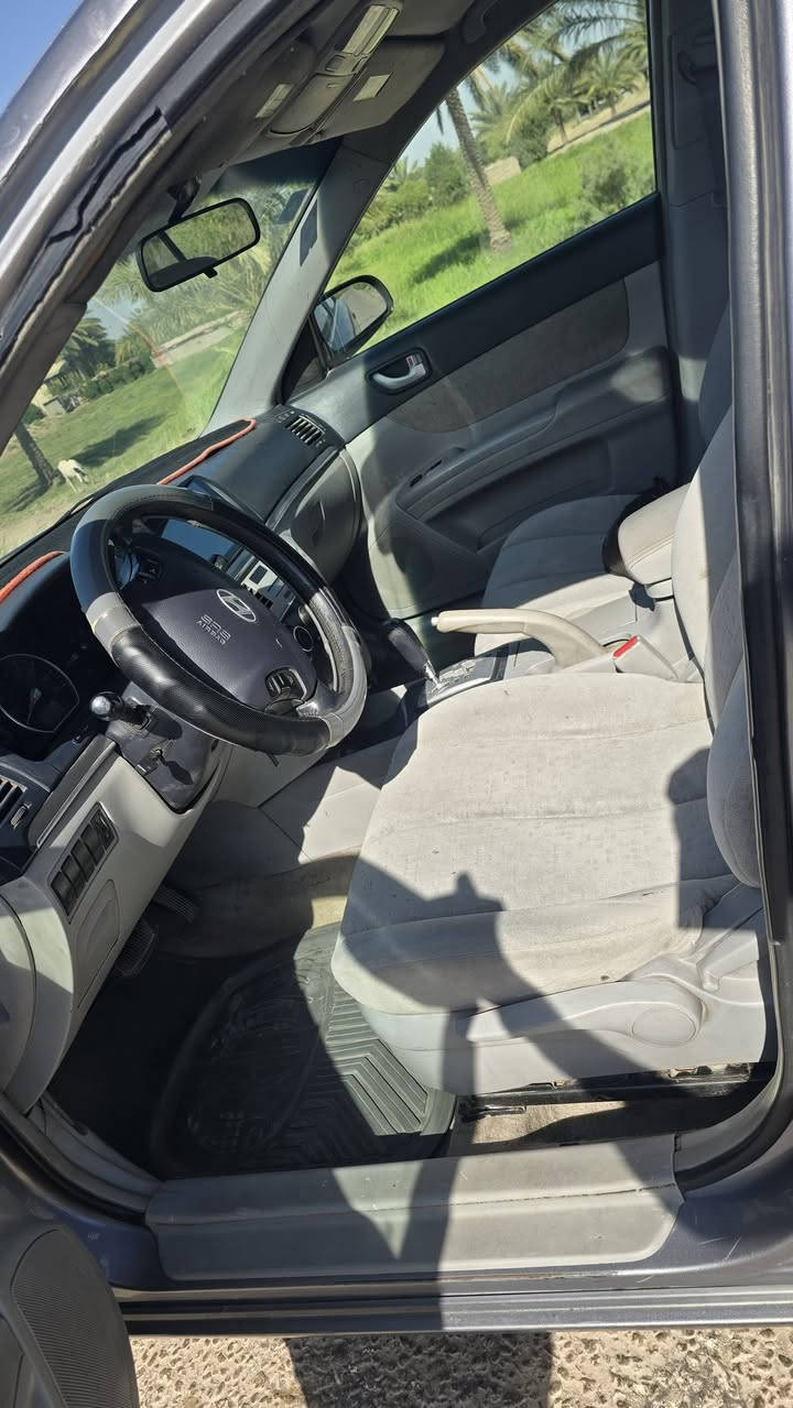 سلام عليكم سياره سونات موديل 7سياره جديده رقم بغداد نكليزي شرط التحويل مكينه وتخم تاير تبريد ثلج كير مكفول وحلوه مال جناي سياره مصوغ حزام والباقي كفالة مكان بابل الحله السعر 83-بي مجال رقم الهاتف واتساب***********
