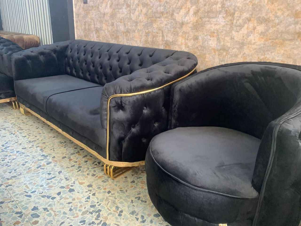 عرض لمدة  اسبوع 😍😍

موديل مقجج

تخم شغل عراقي موديل تركي عشر مقاعد خمس قطع   قنفتين ثلاثي وقنفه ثنائيه وكراسي عدد 2اضافه  كوشات هديه عدد 6
السعر730فقط  ❤

10مقاعد 730
8مقاعد 620
7مقاعد 550
  5مقاعد 440

خمس قطع اثنين كبيرة ثلاثيه وحده وسط ثنائية و كرسيين مع كوشات عدد 6
جميع الالوان متوفره
توصيل داخل بغداد5
اطراف 15

القاعدة خشب كله بلوك 18مل
القماش چگور قديفه ثكيل او حسب الطلب متوفر انواع الاقمشه 
الاسفنج مميز اول مضغوط علو الاسفج 7سم 

❇️قياسات القنفات ❇️
190سم  القنفه الكبيرة ام ثلاث مقاعد 
150 سم القنفه الوسط ام مقعدين 
75 سم  الكرسي

العمق الكلي للتخم  75 سم عرض المقعد الصافي
ضمان حقيقي للامانه 5سنوات 

❌❌❌لا تدفع المبلغ اذا  اجاك يختلف عن الصورة❌❌❌

للحجز ارسل
 الصورة 
والاسم 
ورقمين موبايل
والعنوان
على الخاص
الي يريد طبله سعرها 50

اذا قماش وتر برو فرق 50الف

الرجل الضخمه 100الف بغداد, العراق


**إذا كنت صاحب هذا الإعلان وتريد حذفه لأي سبب، رجاءا أرسل رسالة إلى الدعم الفني**