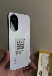 بوكو اف7 • ٥١٢ • مستعمل نظيف