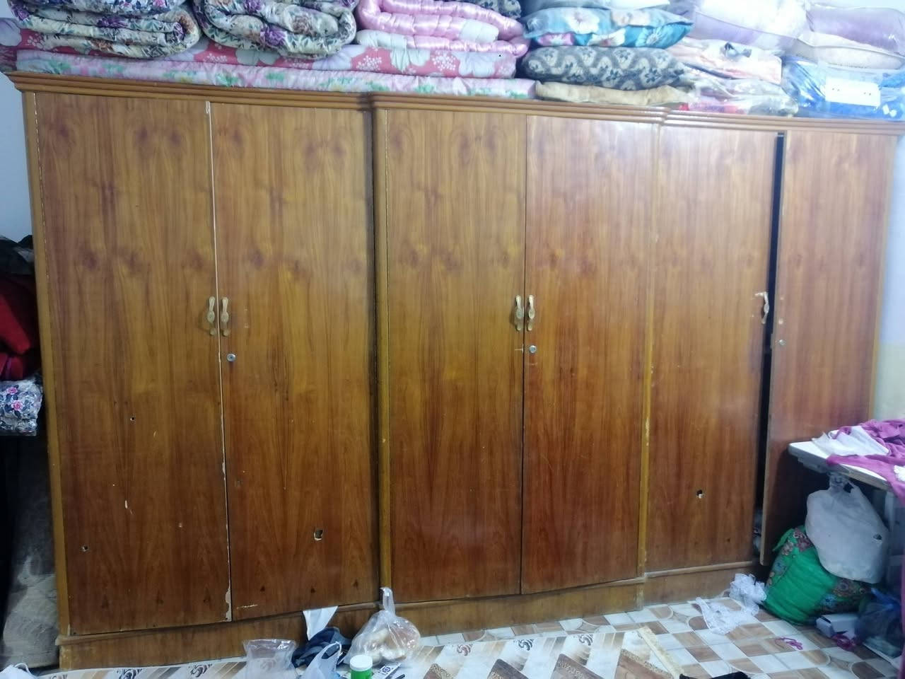 للبيع كنتور ست بيبان وميز مرايه وجتف جربايه بدون تخت قيم وخذ للاستفسار الاتصال على الرقم *********** بي وتساب
