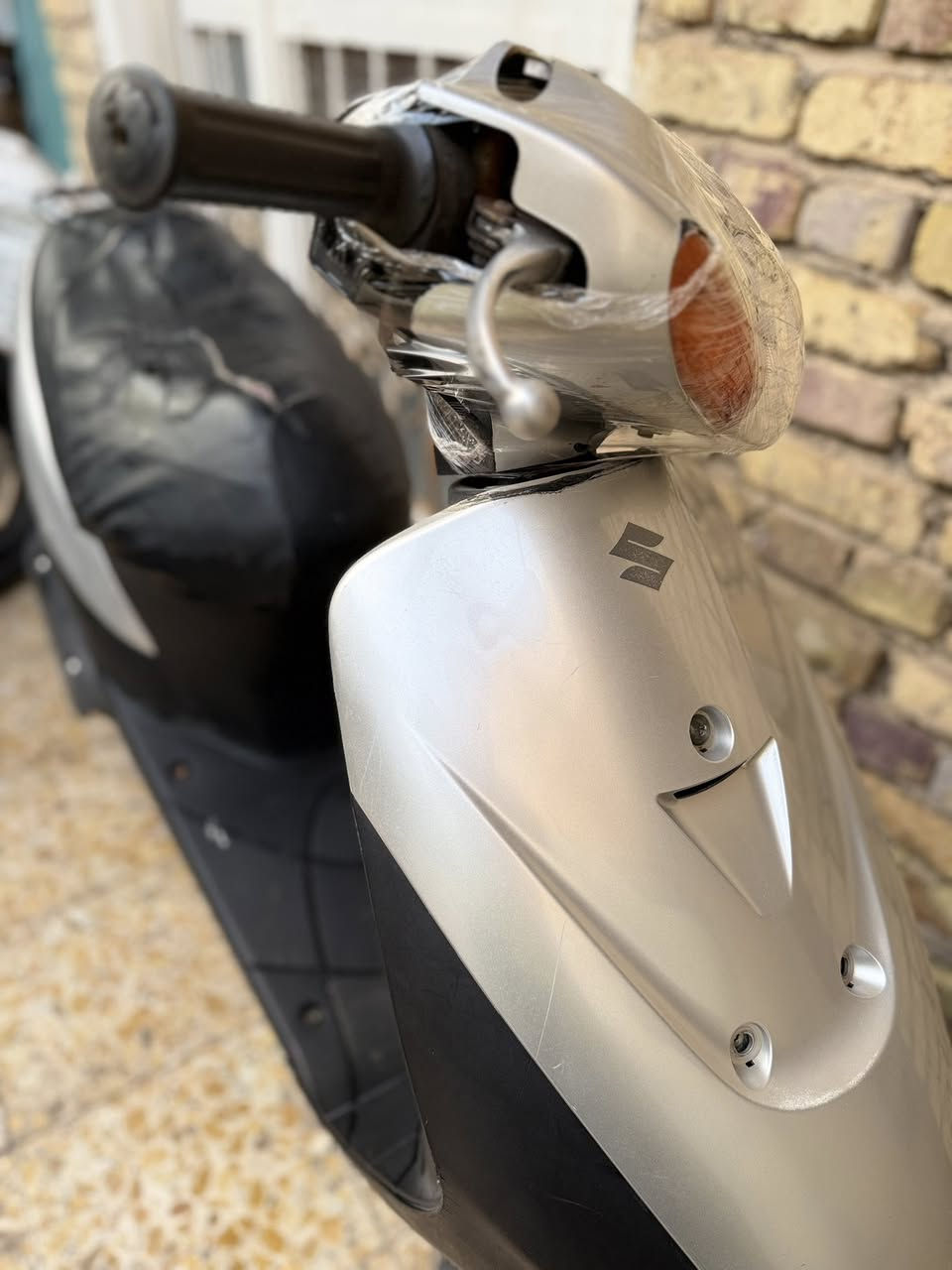 ساسوكي رياضي جديده مكفوله سعر٤٠٠ وبيه مجال شراي اتصل وبخدمتك***********
