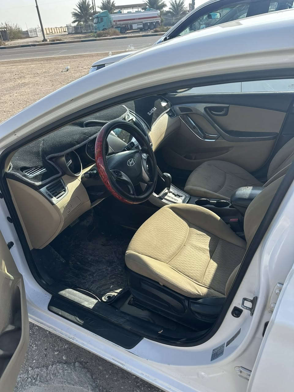 النترا 2013 خليجي مكينه 1800 دوش نص مواصفات مكفوله من الضرر بيها صبغ بل الهلال الجامرلوغ الخلفي وبيها كرت بل بنيد بدون تكشير للمراوس اونقدا مكان ديالى *********** سونار بيها داخل لونين وبعد بيها مواصفات رقم ديالى
