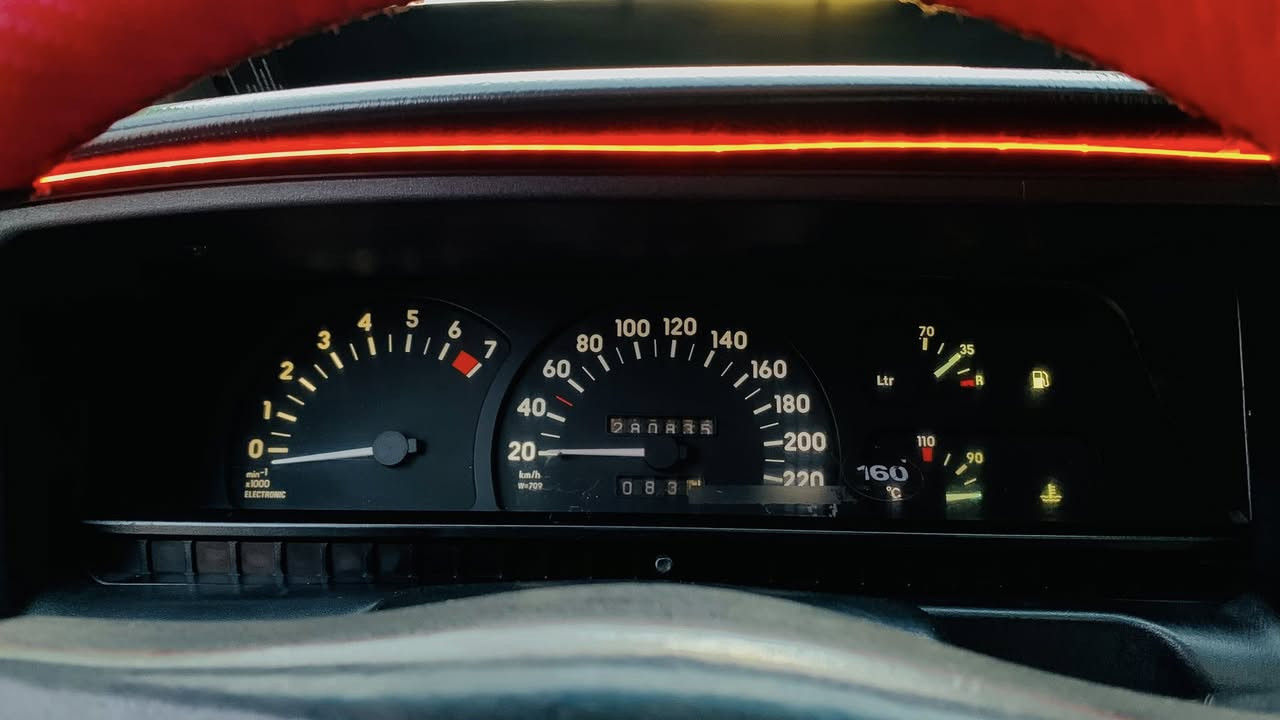 اوبل اوميكا موديل 95 سياره ع بلاد لاصبغ ولا معجون ولا اي خياس غير ذني لمضحهن بصور مكينه كير حداديه جديد رقم نكليزي بسمي شخصياً مشروع وطني اي محافضه تحول سنويتها ل30  يلا تصقط تخم تاير جديد ويل مع طوك جديد لدات داخليه  مع دشبول تخم برد سجه لبلاديات تفصال كامره اماميه خلفيه تسجيل حتى من تطفي سياره سنتر لك تقفيل تفتيح شادلها صالنصه رياضي مع طلقات برمجه ع عقل تقفلهن وترجع طبيعي صوت تتحكم بيه انته سياره مصروف عليها ومال جناي صارلها بل سنه عندي خير من لله ترايك للبصره 200 شرط وتهد ستيرن وسياره معروفه بلحله واكو شغلات بعد ماذكرتهن شراي خابر مو شراي اعبر لمنشور بكلمه طيبه  السعر 38 وبيها مجال جداً بصيط وللئمانه عابره عليه ل44 *********** العنوان بابل حله
