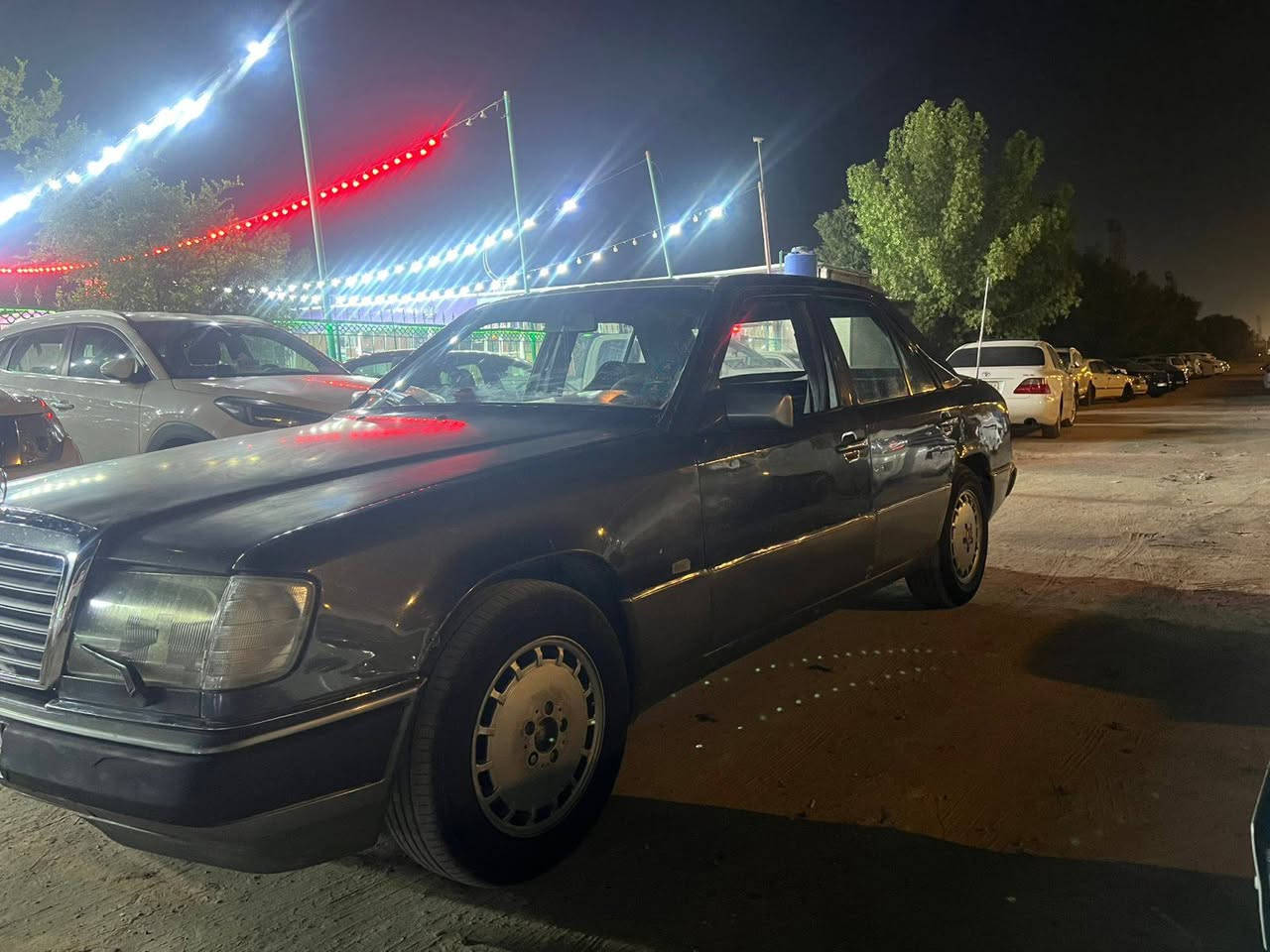 سيارة مراسدس دب محرك بطه كفاله كير ومكينه ستوني شادهن بل صندوك حداديه جهازه غرفة ٨٠ بل ١٠٠ مكفوله من عيوب شرعيه وسيارة بسمي السعر ٥٠ مكاني نجف رقم تليفون ***********
