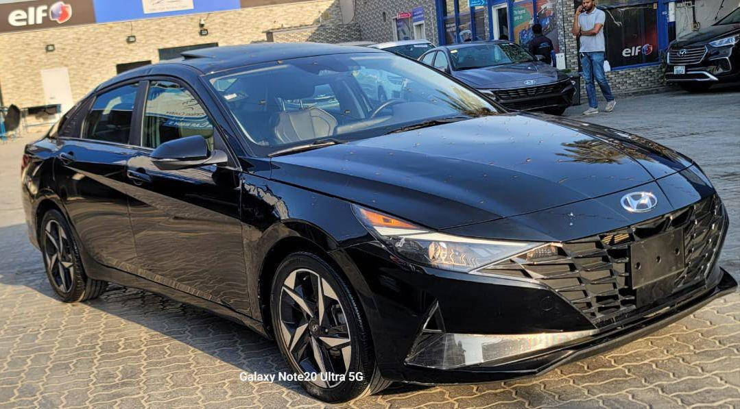 النترا للبيع موديل 2023 سياره بسمي السعر 143 فول موصفات 1على 1 محرك 2000 دوش اتصل على  رقم ***********
