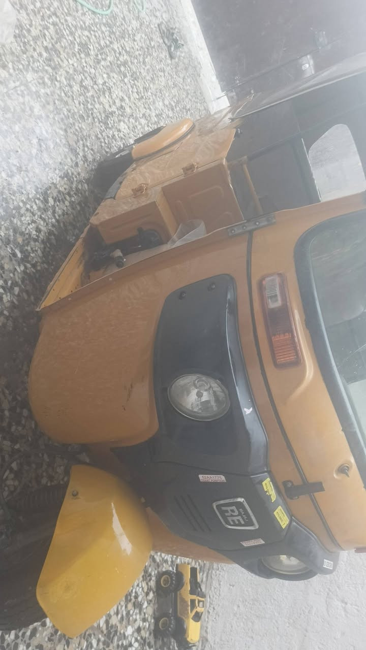 سلام عليكم تكتك موديل 21شهر 5 رقم وسونيه بغداد تحويل ثاني يوم كير مكينه خير من الله تكتك مكفوله من صبغ ول حار مكاني بغداد المشتل 
الرقم ***********
