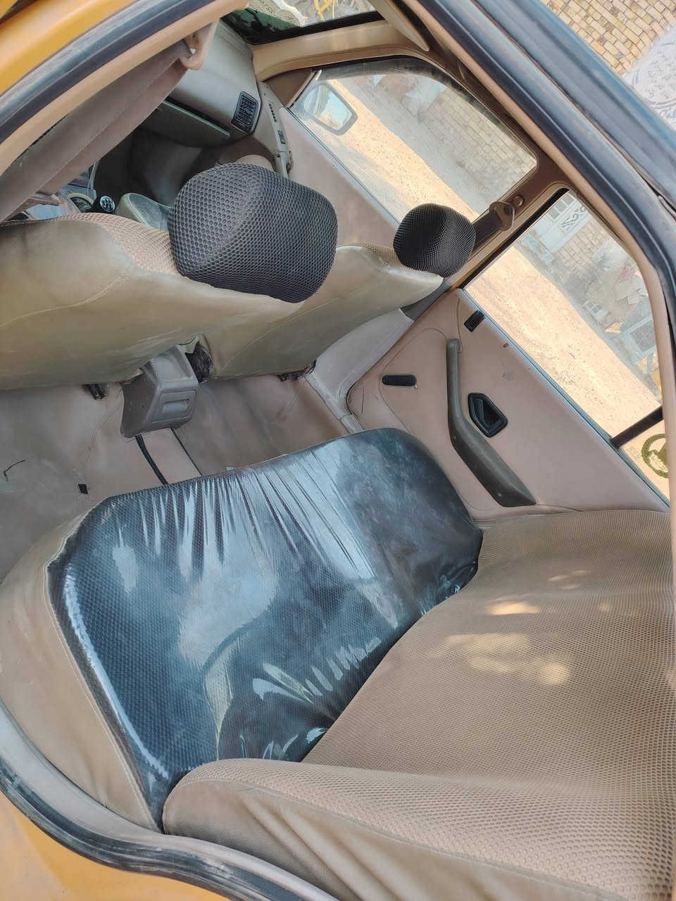 السلام عليكم
سياره بيجو ٤٠٥ فرنسي سياره حلوه مكفوله من الضربه عوزه بس ادامه حداديه جاهزه مكينه جاهزه لا تنقيص لا تبخير تخم تاير باتري جديد دوشمه جديده السعر ٢٨ بيه مجال قليل او مراوس بسياره خصوصي مكان السياره الديوانيه المركز راعيه موجود اكعدك وياه الاتصال *********** موجود واتساب او خاص
