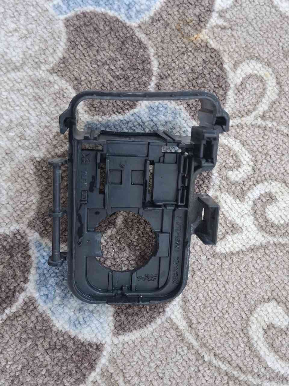 للبيع غراض سوناتا 11 - 14 
مري زوج  مثل ماواضح يحتاجلهن ترتيب 
ماسكه دعاميه جهه السايق اصليه جديدة ب10
بطانه جهه السايق تايلندي جديدة ب15
قاعده راس باتري 7
مكاني خور الزبير توصيل ماعندي 
ايشي تريده راسلني واتساب ***********
