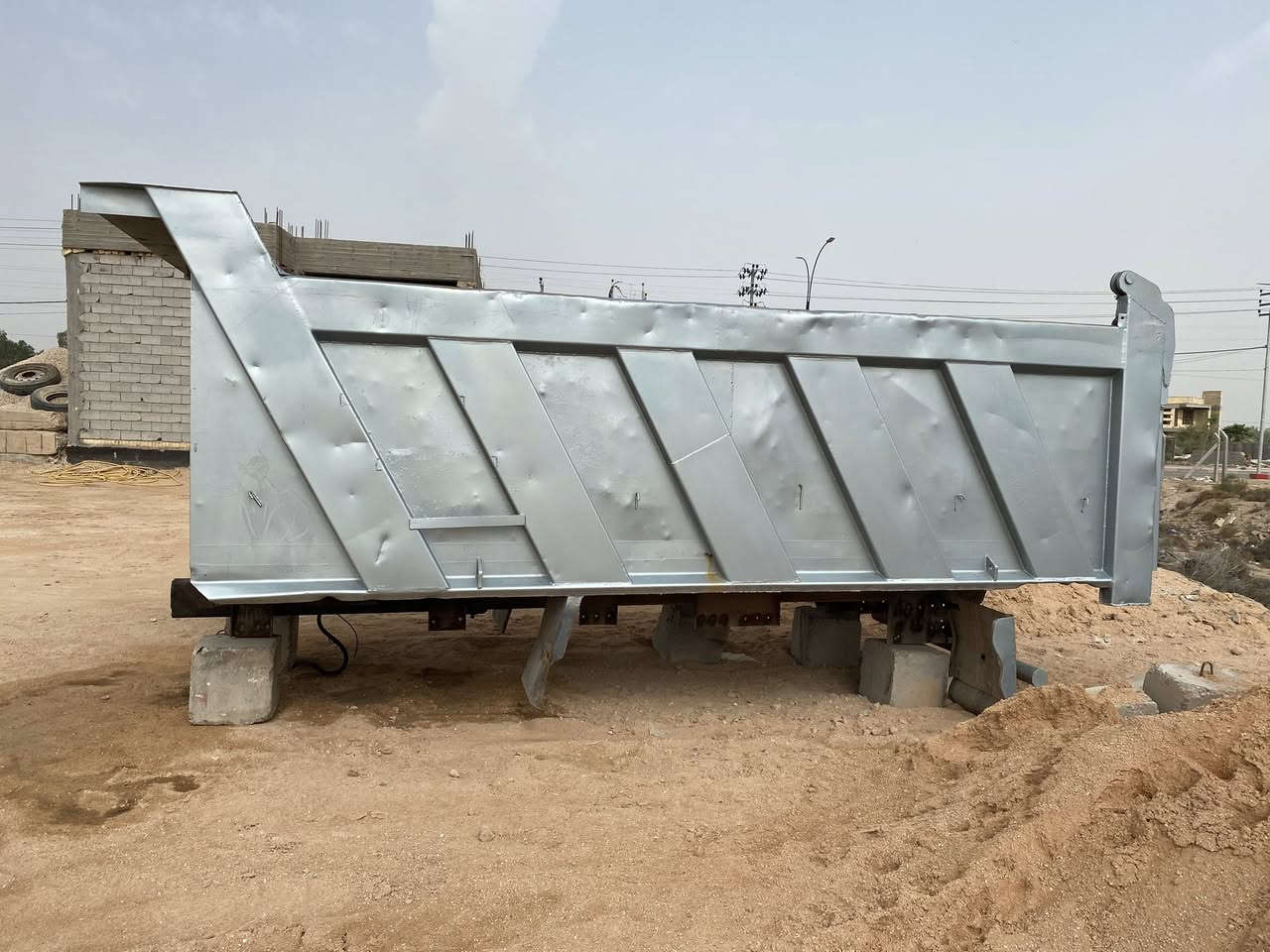 بدي للبيع خمسة وربع كامل اي نقص مابي تانكي كونترول ونج جوينات  للاستفسار الاتصال على الرقم ***********
