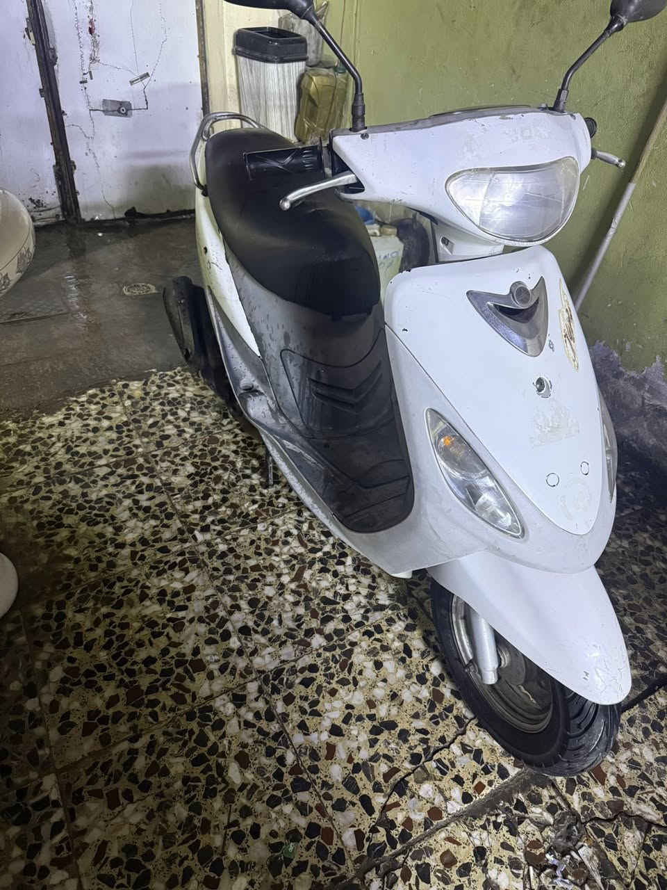 سلام عليكم دراجه ماكس منغولي للبيع نضيفه شوفت عينك كلهى بلاديه ما ملعوب بيهى فقط مبدل بيهى كابريتر وشلعه ما بيهى كالو عوزهى خرز بس هاي كلهى شغاله سلف هندر بس شلعه ما بيهى الباقي كفاله عامه مكينه ما مفتوحه مكاني بل مدينه الحبيبيه يم وليد أبو الكص السعر 550وبيهى مجال قليل ***********
