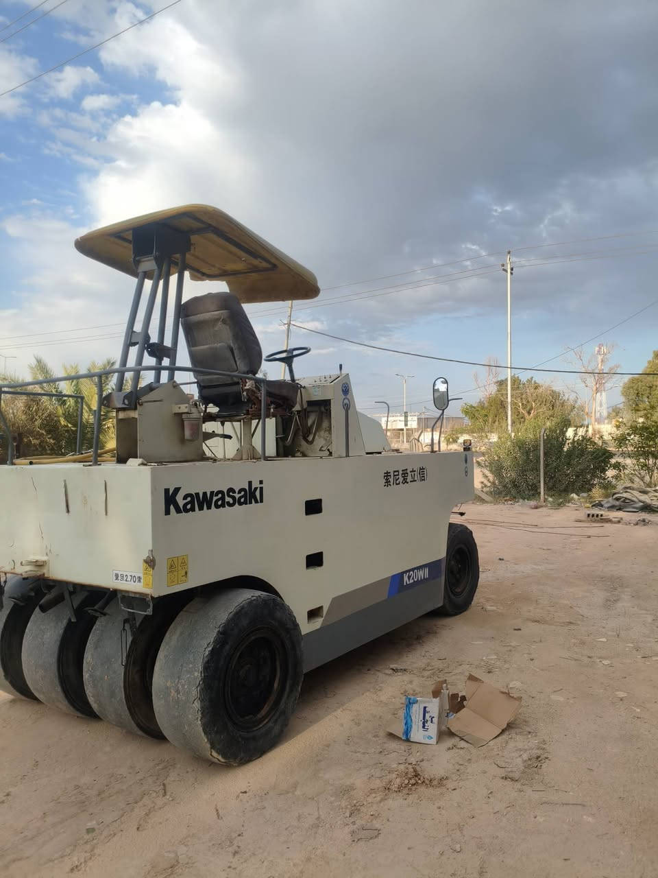 سلام عليكم حادله للبيع تاير عريض رقم نجف  سعر 185
للاستفسار رقم ***********
