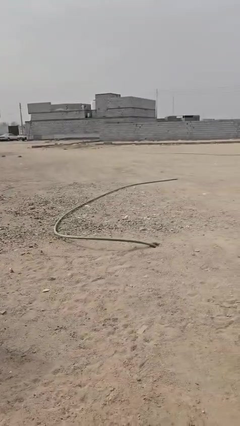سلام عليكم
3قطع للبيع مساحه القطعه 200متر اذا كلهن 600متر سعر القطعه الواحده 12مليون وبيها مجال العنوان بصرة زبير حي الشيوخ مقابيل حي القائد قرب بيت عباس ماهر مكلف بلنشر رقم الهاتف ***********
