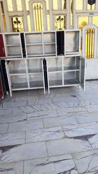 *********** واتساب أو اتصال.
كاونتر للبيع نظيف كلش متكون من ٥قطع.
طول الأرضي مترين وضلع ثاني مترين.
طول الملحق مترين ونص وضلع ثاني مترين ونص.
طول سنك متر و٣٠سم مرمر.
