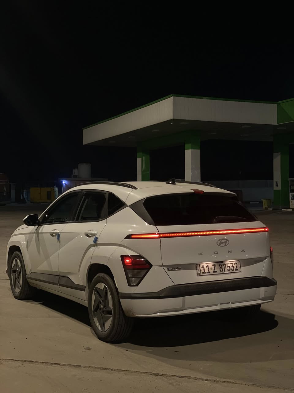 للبيع كونا 2024 

الكترك 

كهربائية بل كامل 

السيارة فول مواصفات 

تشغيل عن بعد 

بصمة 

شاشة 

كاميرة

رادارات 360 درجة 

تحديد مسار 

توقف ذاتي 

سايد بريك بصمة 

حساسات خلفية 

نظام ترحيب 

دخول ذكي 

تدفئة كراسي ومقود 

السيارة فول 

وحادثهة جداً بسيط بدون دواخل وايرباك 

جاملغ مبدل نفس لون وشبر بل بنيد صبغ 

السيارة شحنة تمشيهة بحدود 430km

ماشية 23km  

تسارع من صفر لل100 ب4 ثواني 

مكاني بغداد 

السعر 163 وبيهة مجال جداً بسيط  

***********
