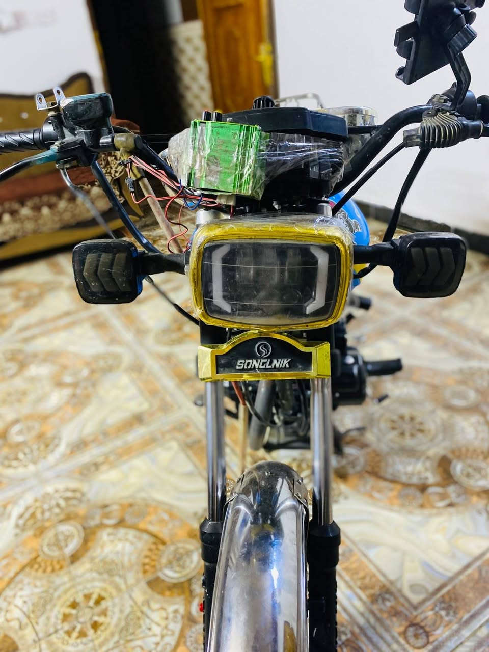 السلام عليكم دراجه سونك لبيع
موديل ٢٠٢٦ 
محرك 200c
سلف شغال 
كهربائية كله شغاله 
سكان رياضي 
صالنصه كاتم 
السعر[650]
لستفسار(***********)
