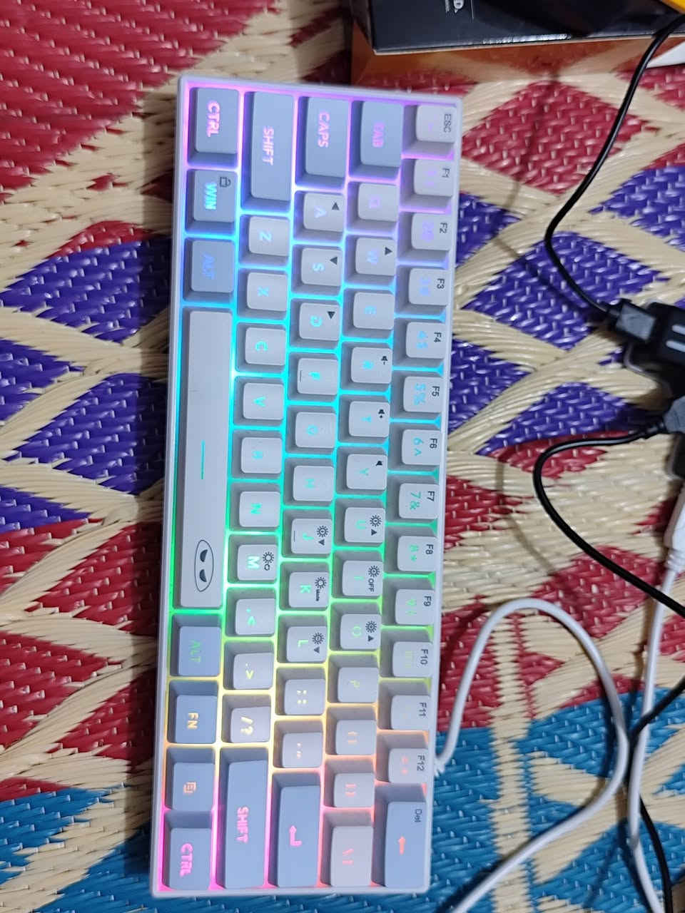 للبيع كيبورد وقطعة الي تربط ماوس وكيبورد تشتغل ببلي 4&5 
ابيع شلع  مستخدمات مرة  
مكاني بغداد 
+جوستك اصلي عطلها L2


**إذا كنت صاحب هذا الإعلان وتريد حذفه لأي سبب، رجاءا أرسل رسالة إلى الدعم الفني**