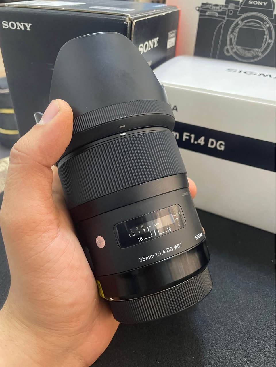 35mm sigma 1.4 
For canon 
معاه هود وكابات والبوكس 
ضمان3شهور  من محل خضر ستور 
تم الاستخدام مرة واحدة فقط – كأنه جديد
متوفر شحن جميع المحافظات 
متاح التقسيط عن طريق فيز المشتريات 
العنوان الزقازيق ميدان القوميه بجوار مطعم الزعيم
متاح البدل ب مستعمل 
للتواصل 
Khedr Store📷
01060915467📞☎️
https://maps.google.com/?q=30.590439,31.4989 الزقازيق, الشرقية


**إذا كنت صاحب هذا الإعلان وتريد حذفه لأي سبب، رجاءا أرسل رسالة إلى الدعم الفني**