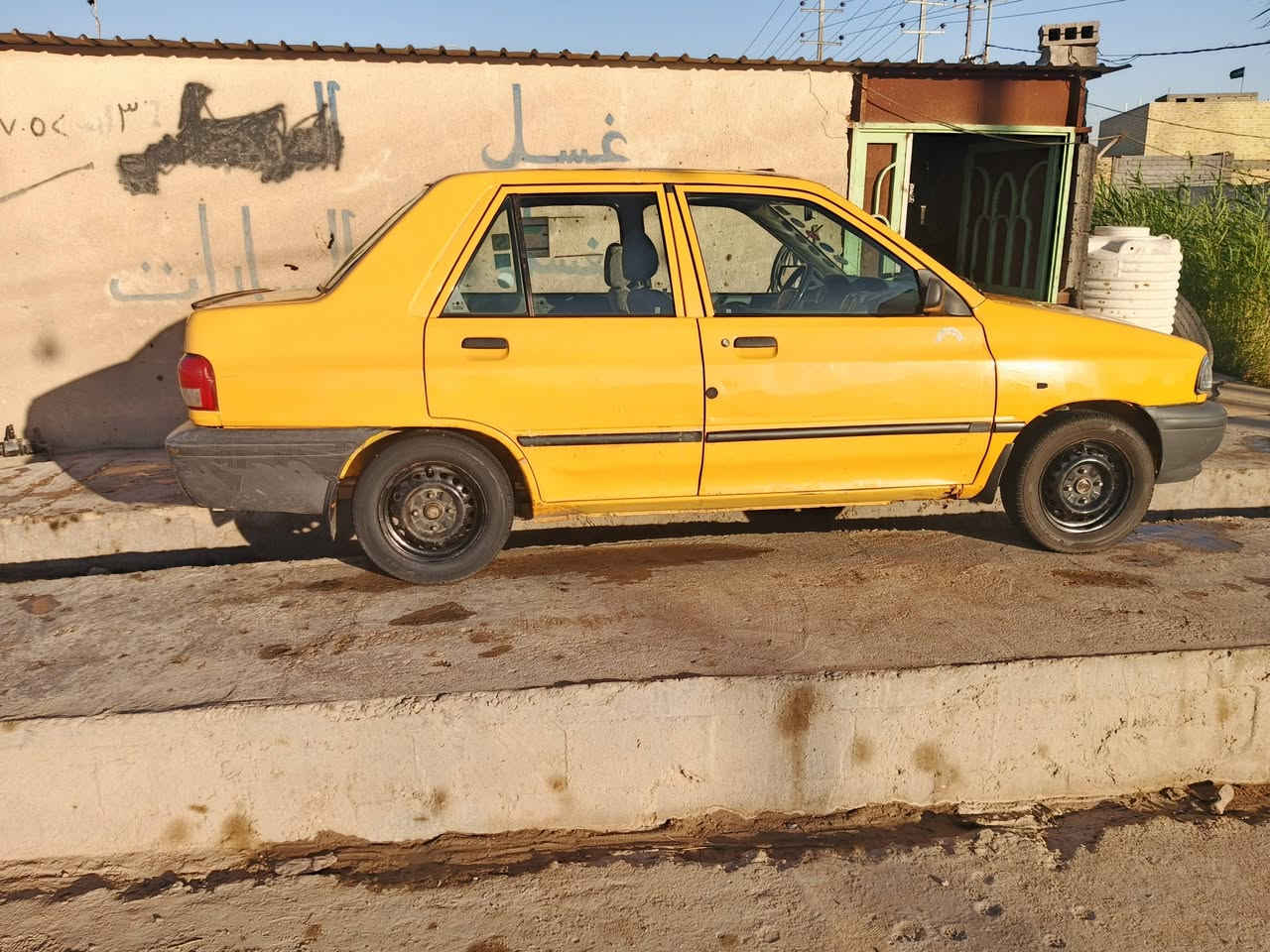 للبيع موديل 17 رقم بغداد نكليزي مصفره هيئه و غرامات
السياره بيه جاملغ امامي 
 تبريد تدفئه خير من الله 
كهربائيات كله شغاله 
تخم تاير جديد 
سنويه لل27
ترايك وين مايعجبك 
عنوان كربلاء الأمام عون ع 
 السعر 35بيه مجال حك الجيه 
***********
