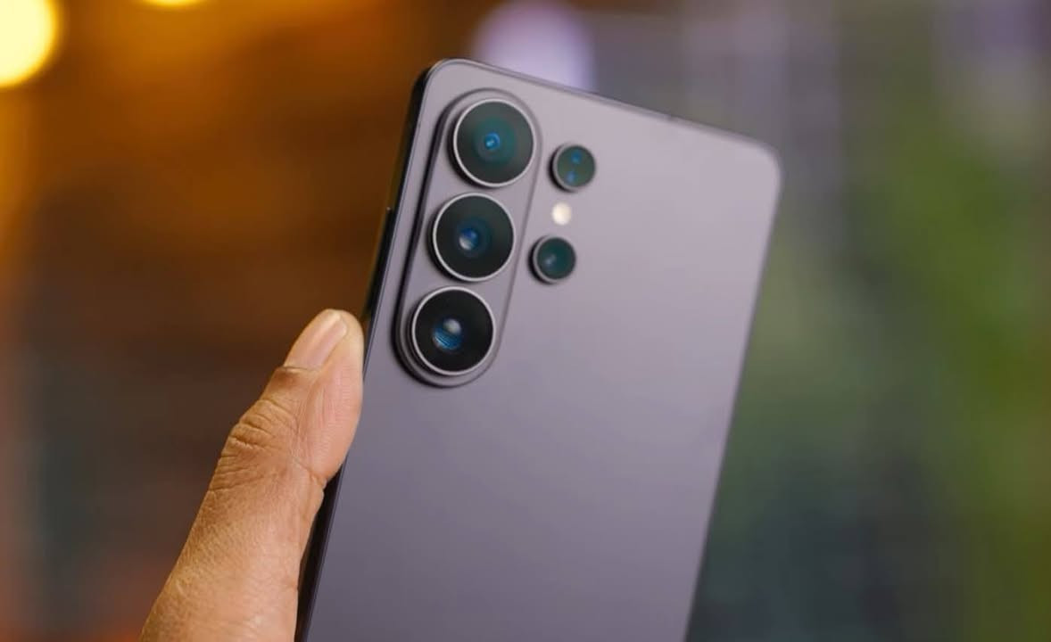 S26 Ultra احجز مسبقاً
Level mobile 
شارع الدبلان جانب مطعم الشباب


**إذا كنت صاحب هذا الإعلان وتريد حذفه لأي سبب، رجاءا أرسل رسالة إلى الدعم الفني**