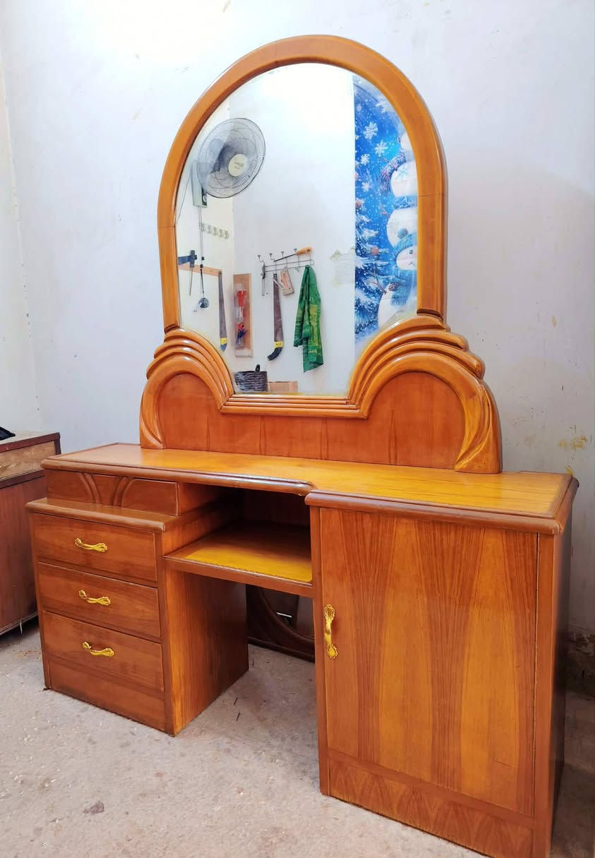 غرفه نوم صاج داخل وخارج ام٦باب عدل  قفل٦٥٠
اكو توصيل بغداد بكروه فقط لاستفسار خاص


**إذا كنت صاحب هذا الإعلان وتريد حذفه لأي سبب، رجاءا أرسل رسالة إلى الدعم الفني**