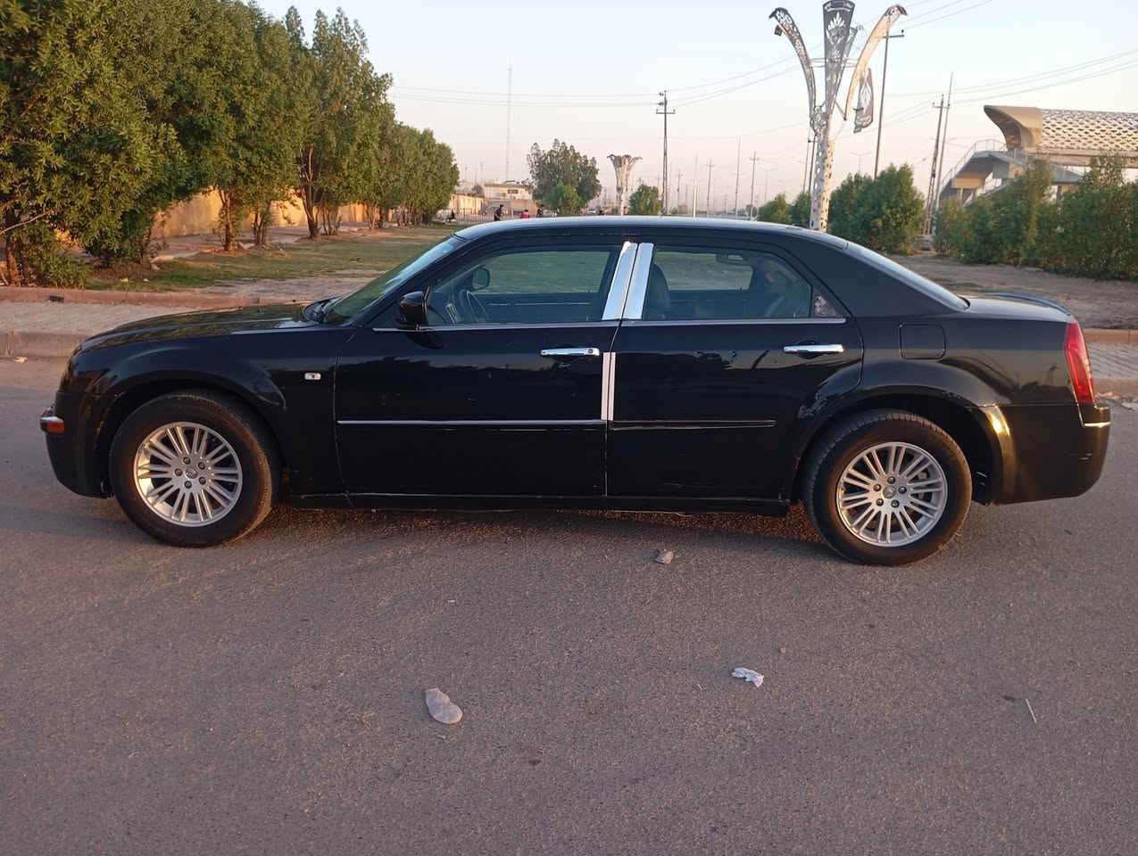 السلام عليكم للبيع اوباما 2010 c300 ‼️♨️
سياره كير ومحرك واكسل  خير من الله✅✅
سنويه وهزه جديد
الضرر: جاملغ وبنيد🚫☑️
الرقم اربيل
السعر: 110وبيه مجال بسيط🛑✅
 السياره بأسمي المكان بغداد 
للاستفسار واتساب ***********‼️
