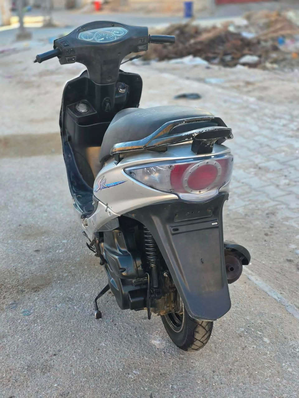 كامكو جي فور دراجه نضيفة نكره سلف بكل وقت كهربايات شغاله كله وكل نقص مابيه مكاني نجف السعر 350 وبيه مجال ***********
