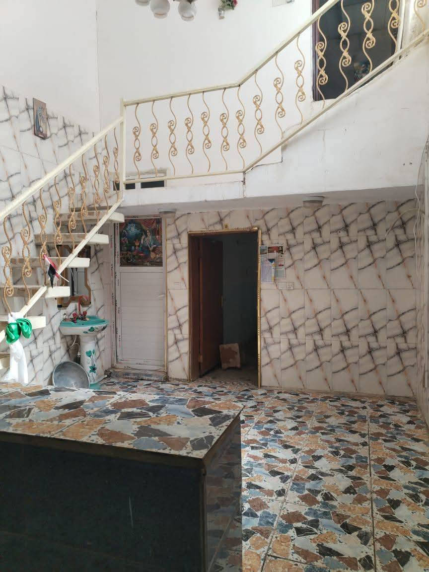 دار للايجار
100 م طابق ونص الايجار 350
نجف حي سلام شارع مصطفى ابو دجاج يحتوي ع غرفتين وصاله وستقبال ومطبخ وصحيات


**إذا كنت صاحب هذا الإعلان وتريد حذفه لأي سبب، رجاءا أرسل رسالة إلى الدعم الفني**