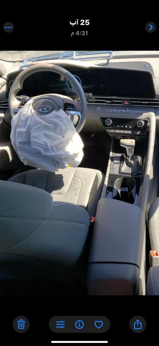 هيونداي النترا (2023) 

🚘 وارد أمريكي
🛠️ حادثها فقط البابالخلفي من جهه السائق وشويه الجاملغ الايمن. كلش حلو حادثهه (صور الحادث مرفقة)
📄 السيارة باسمي رقم وسنوية بغداد الجديد 
⚙️ محرك 2000 دوش
🧊 تبريد ثلج
📊 ماشيه 31 كم فقط
📱 شاشة متصلة ليزرية كبيرة
🔌 منفذ USB عدد 2
📲 شاحن لاسلكي
🛣️ تحديد مسار + قيادة ذاتية
🎮 تحكمات ستيرن
⚡ مانع انزلاق
📡 رادار أمامي + رادار نقطة عمياء
🅿️ توقف ذاتي
🎥 كاميرا 
✨ استخدام شخصي والسيارة كلش نظيفة
للاستفسار الاتصال على الرقم.     ***********@
