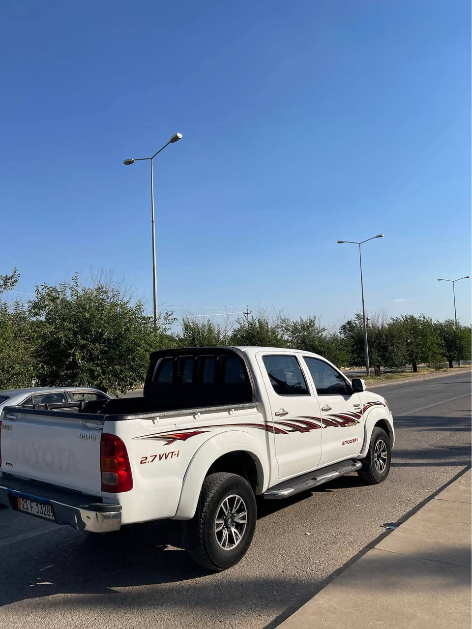 مەرزیە مۆدێل ٢٠٠٨ بۆیاخی نیە تەنها شوخت و ساردی هەیە ، زۆر خاوێنە ماڵی دۆستە
*********** السليمانية, العراق
