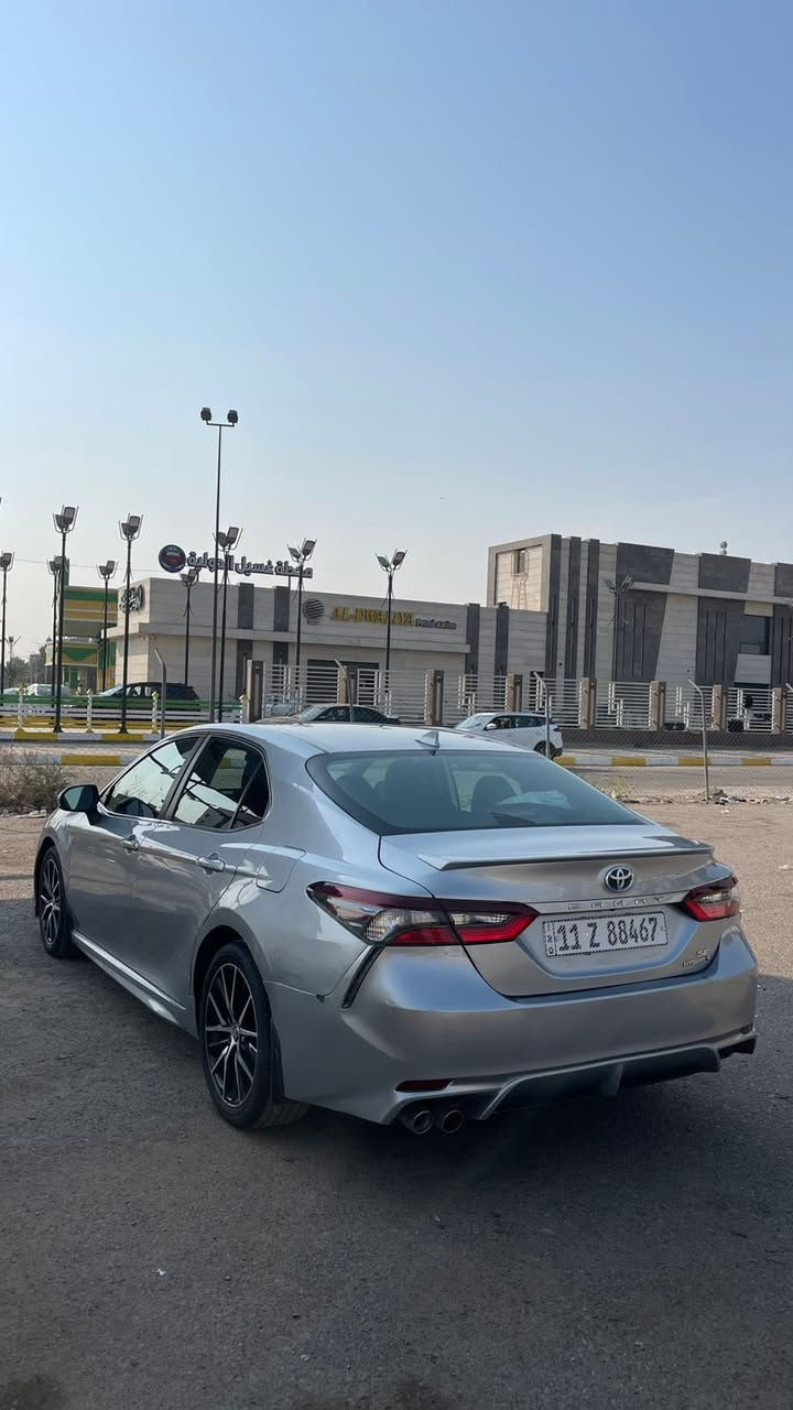 كامري موديل 2024 SE هايبرد
لون سلڤر ، مكينة 2500 4 سلندر ،كشنات جلد ، شفتات رياضي ، 4 انظمة قيادة ، رادار ، مانع تصادم ، تحديد مسار ، جام اوتو ، ماشية 29 ، سايد بريك كهربائي ، رقم بغداد 
وارد امريكي صور الحادث مرفقة بالمنشور الايرباك فقط البردة (دركة ودشبول سليمات)
السعر 180 وبي مجال 
***********

