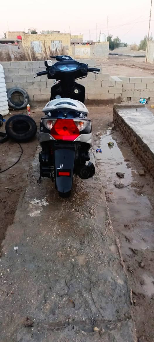 السلام عليكم دراجه كامكو فحل يباني كفاله عامه صار 4شهر من ماخذه رمبه لسعر 850 عنواني قضاء الرفاعي رقم تلفون ***********
