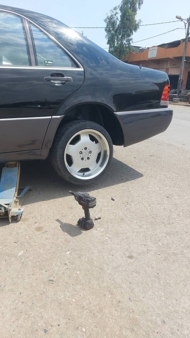 AMG 18 ويل مرسيدس مونو بلوك 
تو سايز جديد 
محل ريكان مرسيدس 🇩🇪
توصيل لكل محافظات 
***********
***********

