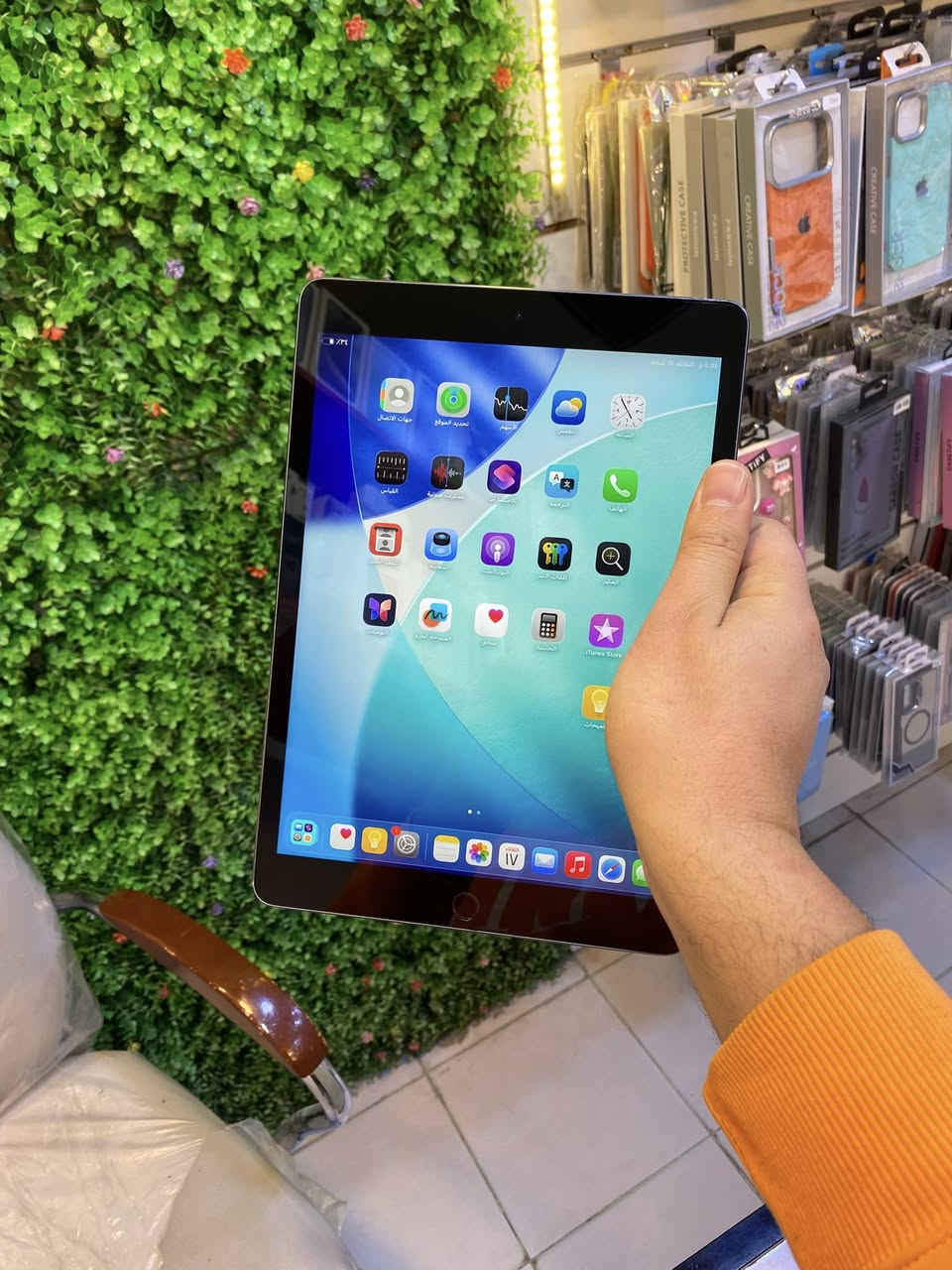 ايباد جيل 9 ذاكره 64 نضافه 100/100 جهاز كله شغال ومابي اي عطل او عيب بصمه شغاله نضيف غراضه اوياه سعره حلو

كامل ملحقات مع ضمان من المحل
سعره 200 الف قفل عنوان المحل بغداد رحمانيه الجعيفر قرب مقهئ بيروتي ونادي الزوراء

***********
*********** واتساb
 ***********)
