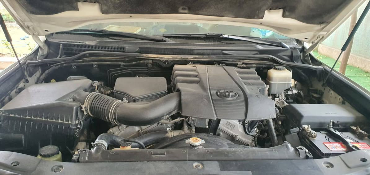 سلام عليكم لاندكروز 2014ساز رقم بغداد مكفوله الاتصال على الرقم ***********لمعرفة السعر والتفاصيل
