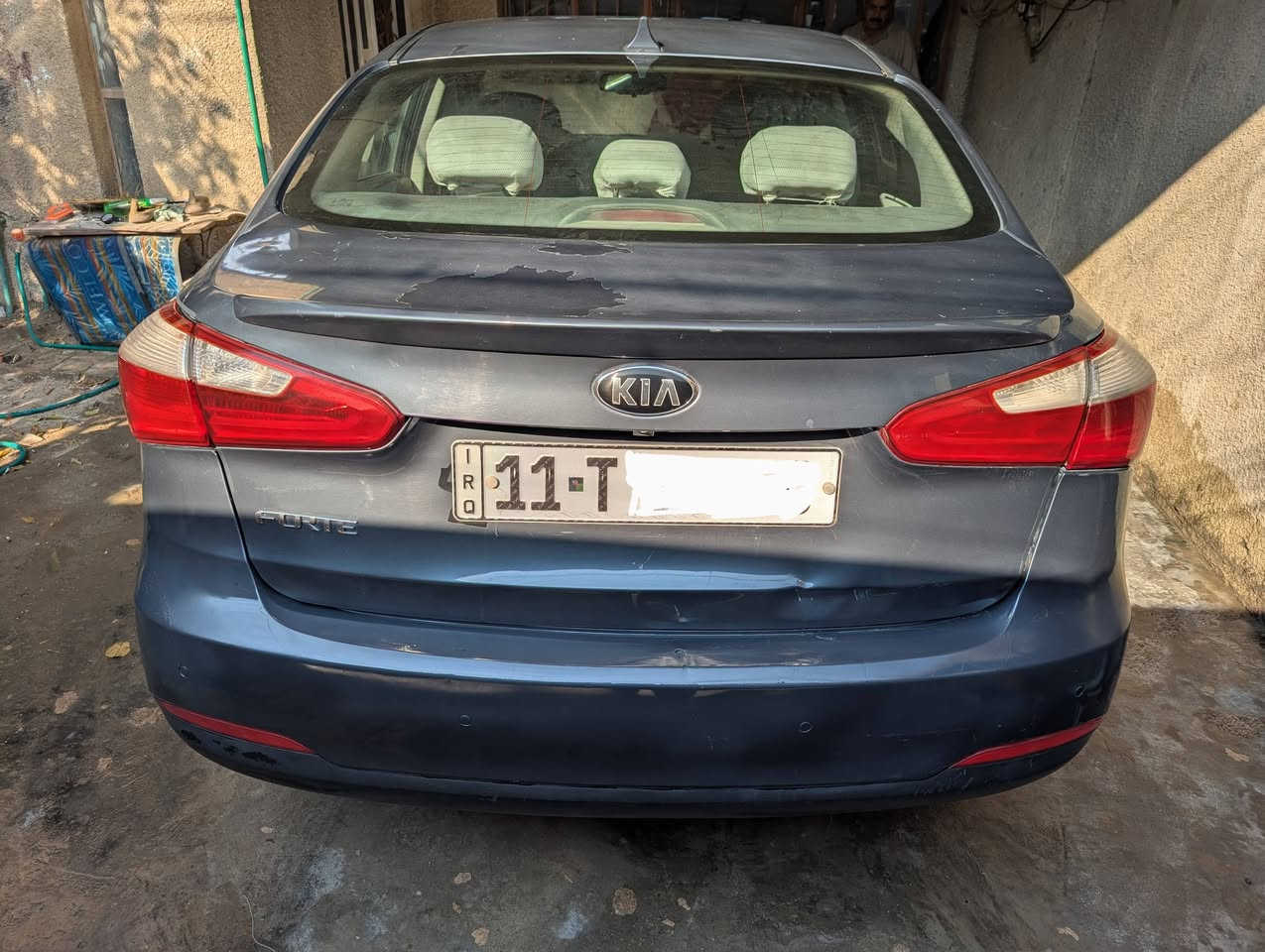 فورتي وارد امريكي ضربتها جنطة و جاملغ خلفي ابيعها مصبوغة حزام قمارة تكم مكفولة بدون لغود وبدون دواخل السيارة موديل 2015 تحويل ثاني يوم مكاني بغداد الكرخ تقاطع درويش
سعرها 98 وغير متواجد على الفيس بوك 

رقم الهاتف ***********
