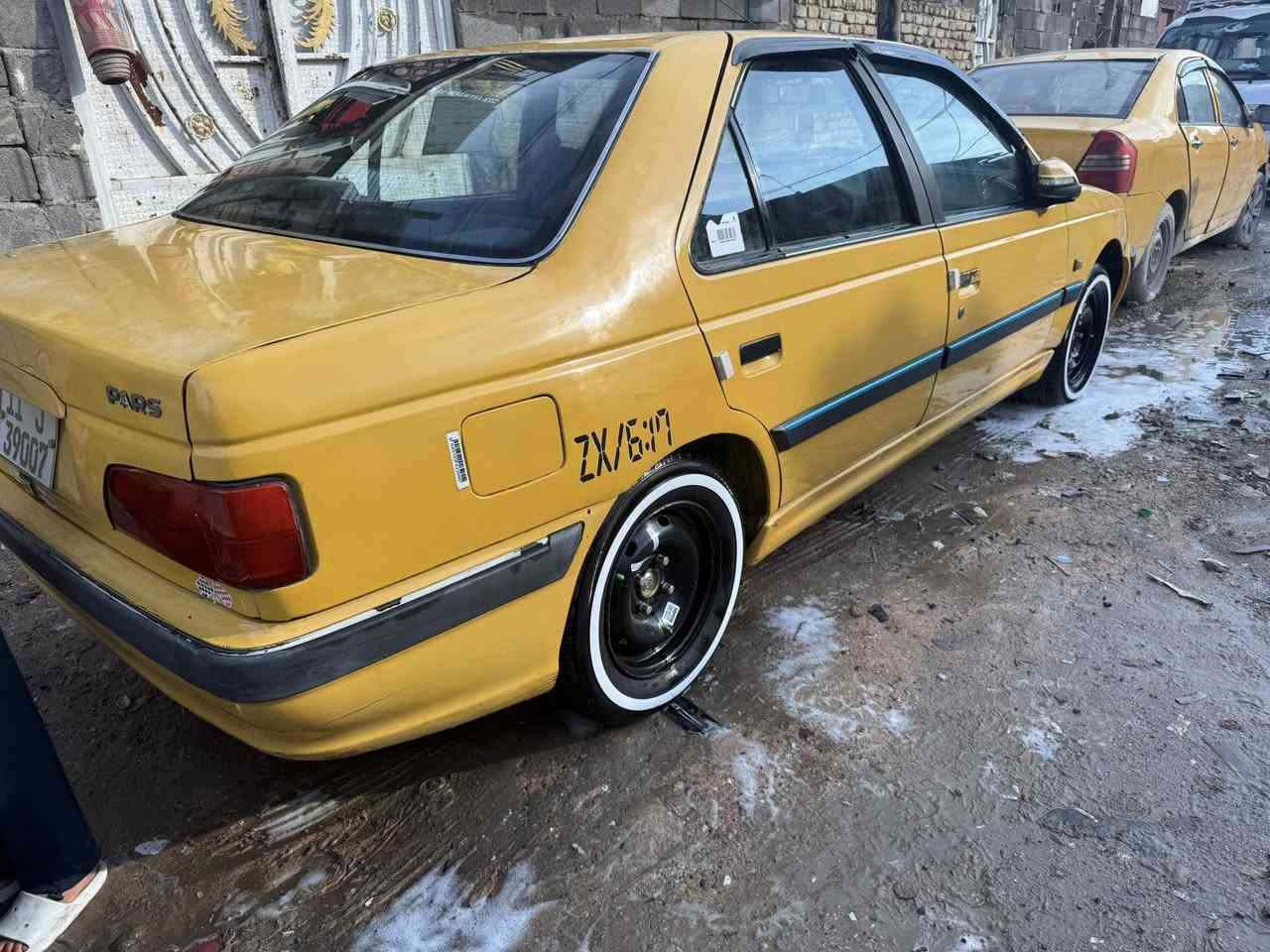 السلام عليكم بيجو بارص موديل ٢٠١٥ سياره مصفره هيئة وغرامات بيه ضربه بل جاملغ خلفي فقط ومعمره تخم تاير سياره حلوه وجاهزه مكاني بغداد حي اور *********** السعر٤٣وبيه مجال بصيط
