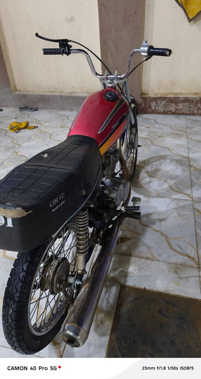 كلك كلك للبيع مكفوله عن السرقه 200 وبيه مجال حك الجيه الي مو شراي لا تراسل رقم ***********
