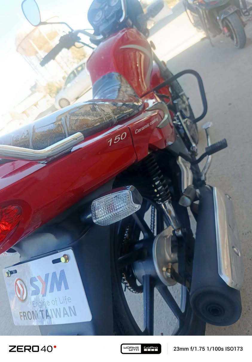 سايم مسجل وكامل  جديد حيل على وضع الشركه نضافه فول الفول موديل 2022 مشدود ب 24 كله جاهر السعر (مليون و 650 الف)  واذا موشراي لاتنطي سعر بكيفك مكاني رمادي تاميم الاستفسار ***********
