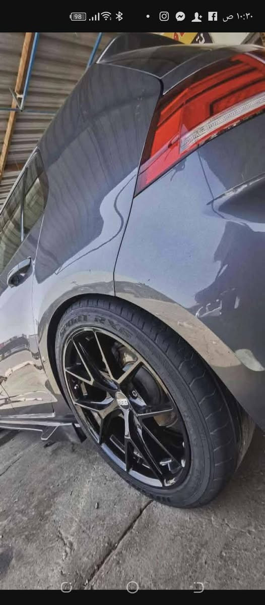 كولف 2018 خليجي محرك 1400 توربو
سيارة مكفولة بدون حادث سيارة كاملة مكملة 
فتحة بصمة ماشية 89000
كير 7 نمر
ويل كب BBS
شادلها كزوز اصلي يعني شبابية تونس
رقمها اربيل تريد تحويل تريد وكاله 
سعرها 120 
التواصل ***********
