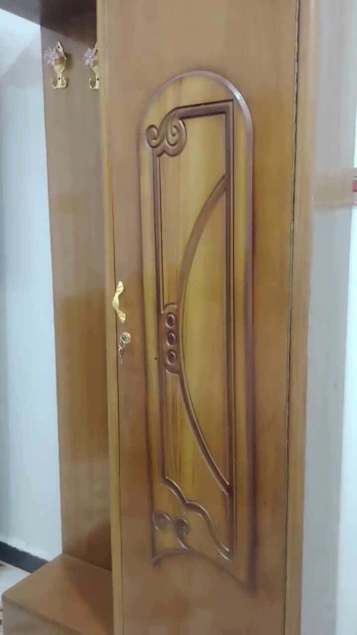 غرفة اخشاب صاج عراقي قفل ٥٠٠ كاونتر قياس 170سم  ٢٠٠  قفل ديوان 100 قفل 10امتار  التكوت حاليا مدوشمات  علماً الدوشمة جديدة قضاء شط العرب الكباسي الكبير قرب جسر خالد ***********
