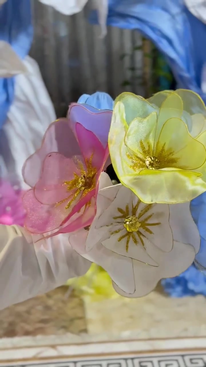 اللون وشكل الوردة حسب طلب زبونتي الحلوة 😍🌺وردات لازم انطيهم حقهم ب النشر 
انتظروا بوست البوفيه القادم بأذن الله


**إذا كنت صاحب هذا الإعلان وتريد حذفه لأي سبب، رجاءا أرسل رسالة إلى الدعم الفني**