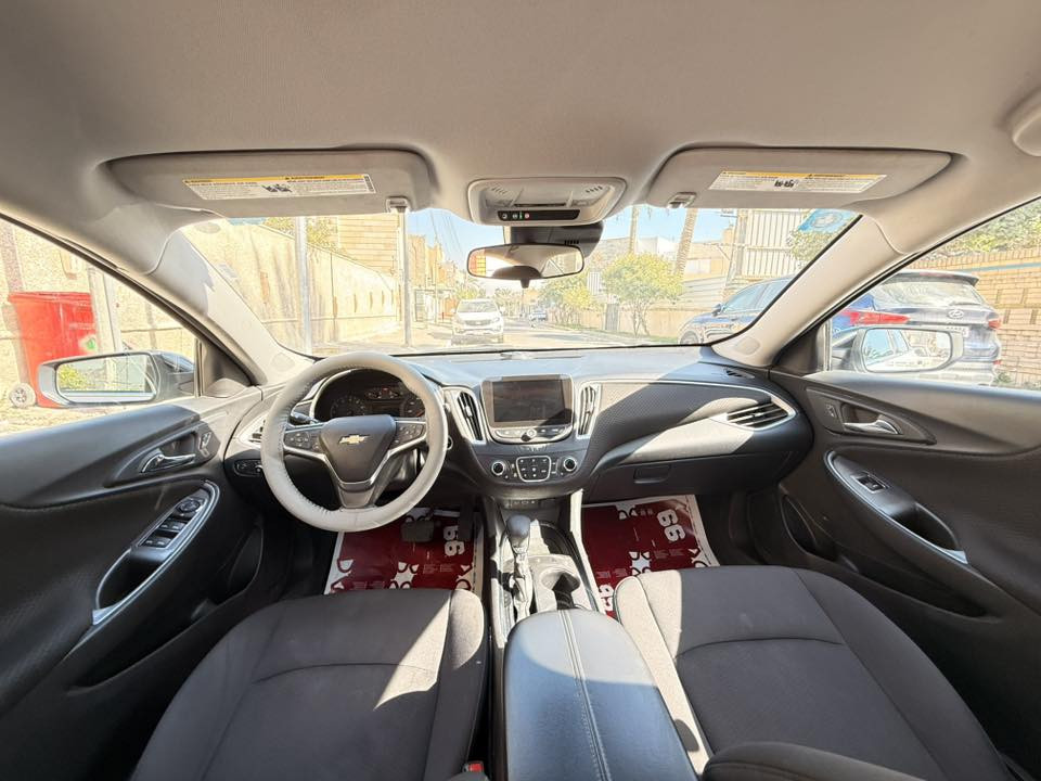 السلام عليكم
ماليبو 2023 بدون صبغ فئة LT رقم بغداد للبيع السيارة جديدة جداً بدون اي نواقص حادث بالصور دعامية فقط بدون صبغ مكينة 1500 تيربو تخم تاير جديد قبل يومين السيارة جاهزة اي كلوب بالدشبول ممشتغل بيها ماشية 57 الف مايل مواصفات بصمة وفتحة وتبريد قطعتين وشاشة كبيرة ورادار وتحديد مسار ونقاط عمياء السعر 145 مكاني اعظمية اي استفسار ***********
