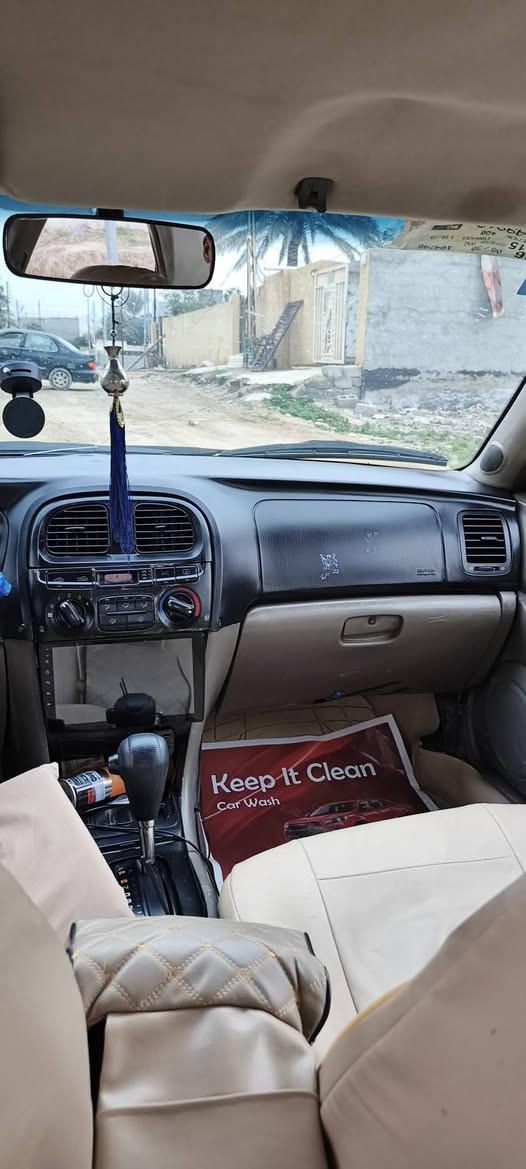 سوناتا منغولي 2001 سيارة نضيفة جداً مال جناي للأستفسار ***********
