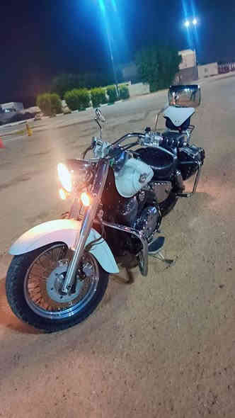 سلام عليكم شباب درجة شادو 400 دراجة رمبه او مكفولة كفاله  عامة ماشية 47 الف تجي او اشوف النضافه دراجة اي بي اي العنوان بغداد استفسار *********** سعر خاص بدون رقم الدرجة فقط مكاتبه
