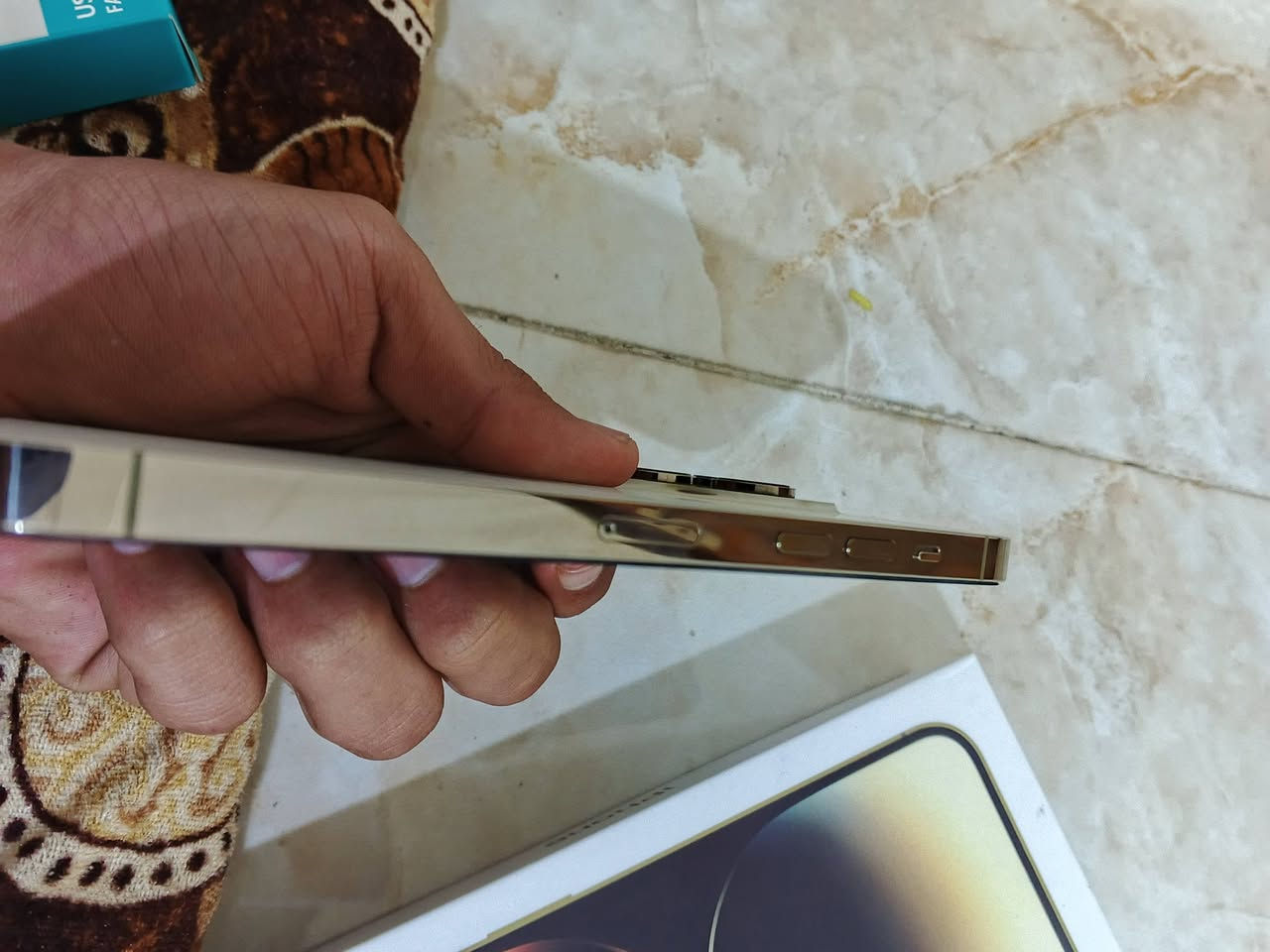 سلام عليكم ايفون 14 بروماكس ذاكره 256 بطاريه 88 جهاز مكفول حتى من زلغ نسخه ZD نسخه العرب 
سعره 900 بي مجال بسيط كلش 
*********** واتساب
