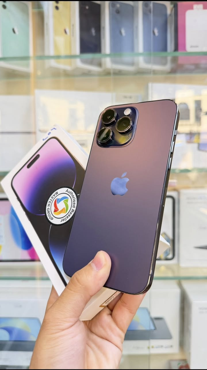 ايفون 14 برو ماكس عربي شرق اوسط ماستر 🔥🔥
ذاكرة 256 بطاريه 86 بلادية الجهاز على حالة الوكالة لامفتوح ولا مبدل بي شي شرط تاخذه تفحصه وين ميعجبك مع وصل ضمان من المركز لمدة 5 ايام فحص السعر 900 الف قفله 💥💥
بغداد/ البياع شارع 20 اسم المحل مركز حسان للموبايل 
***********
